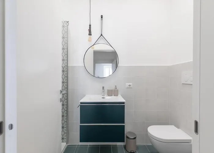 Iflat Colorful And Bright In Monti Daire Roma